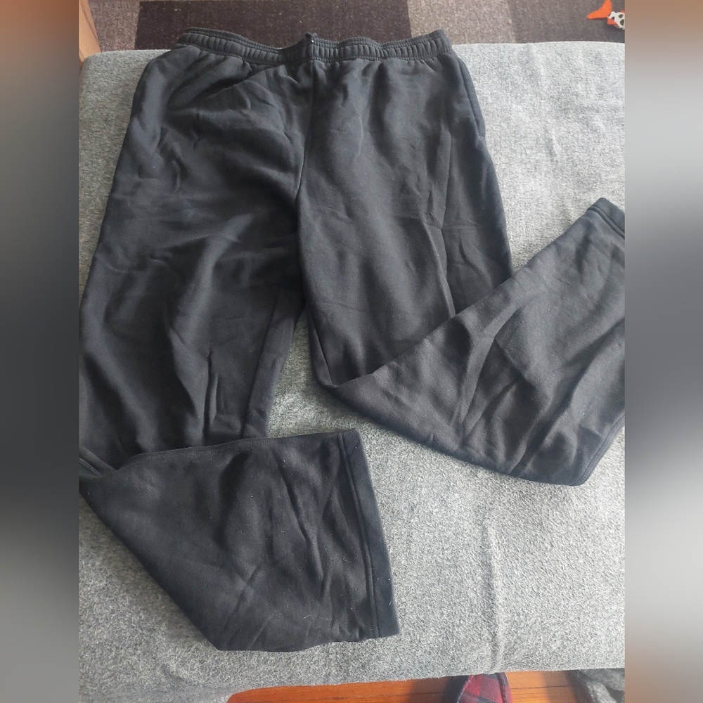Amazon sweatpants large black